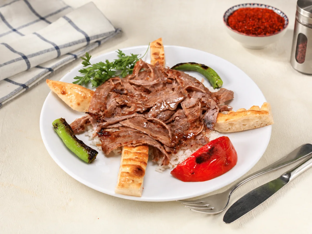 Pilav Üstü Döner