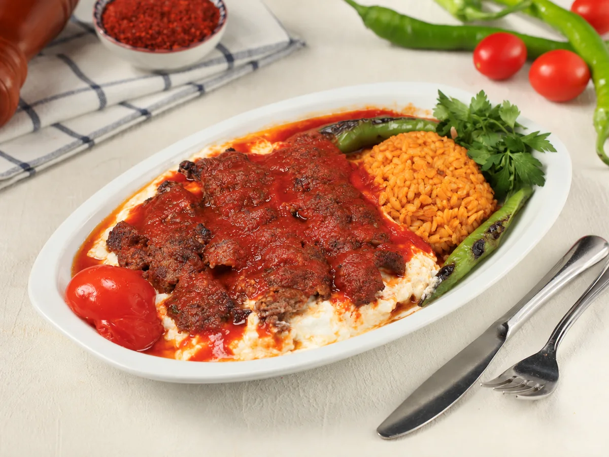 Yoğurtlu Kebap