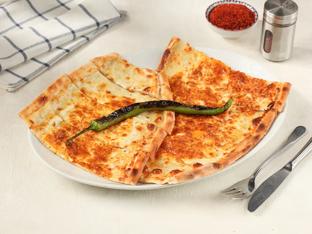 Kaşarlı Pide